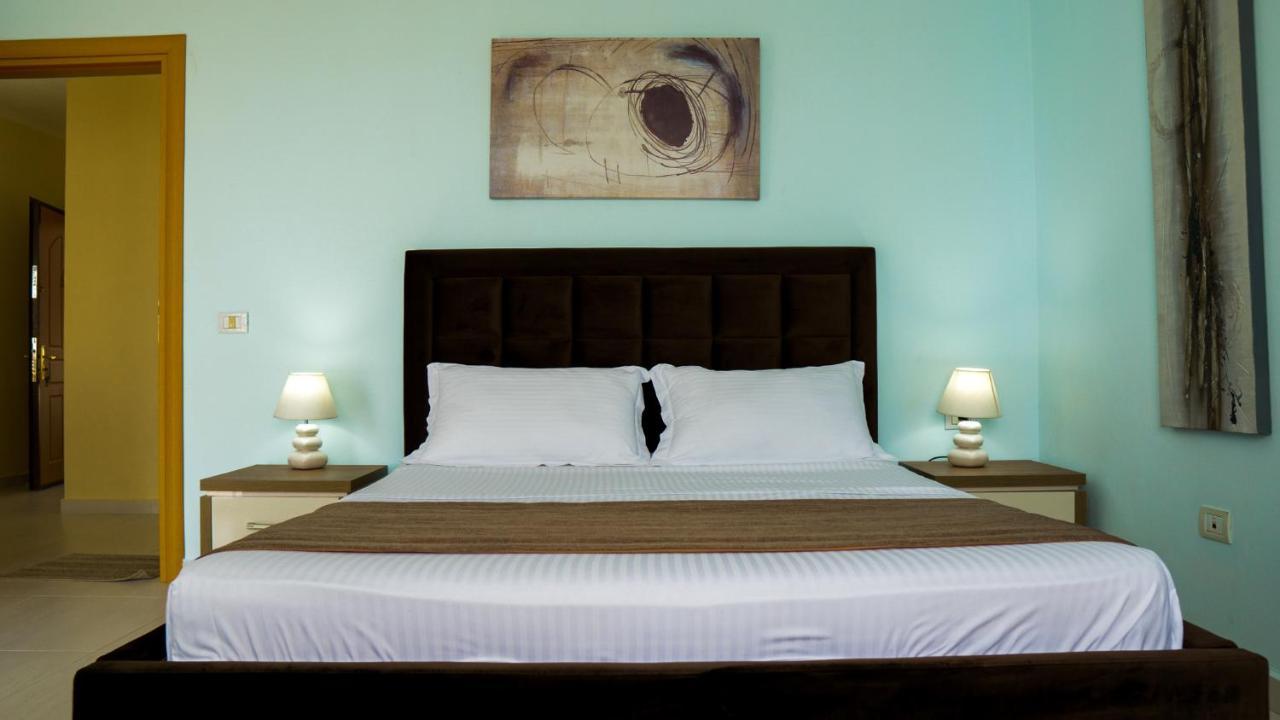 Eka Luxury Apartments Durrës Esterno foto